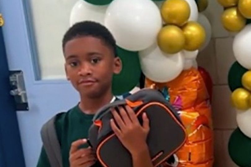 Hero boy, 10, who saved sister from Philadelphia plane crash asked tear(00)