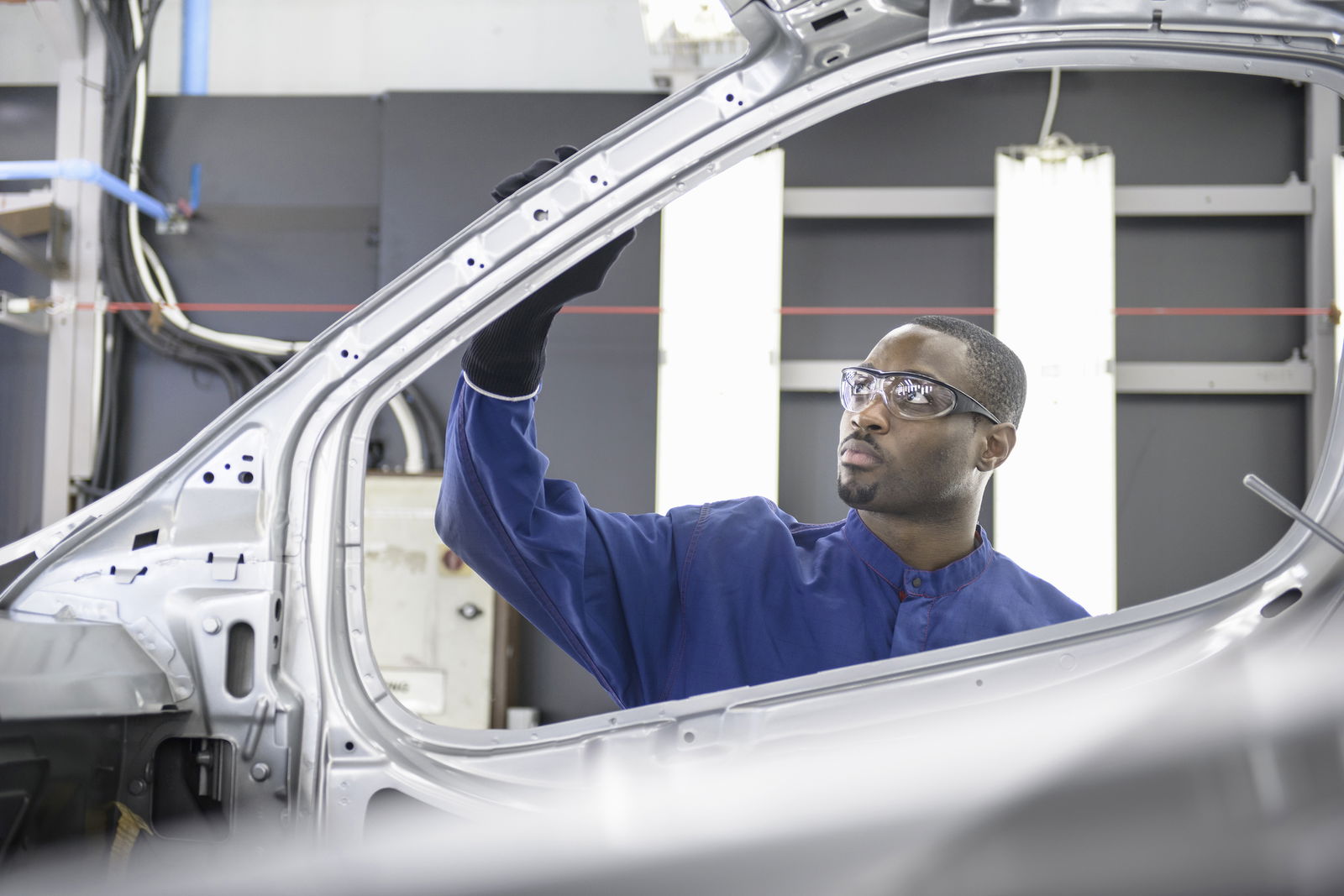 Study: More HS Grads Are Opting For Trades Instead Of College With ...