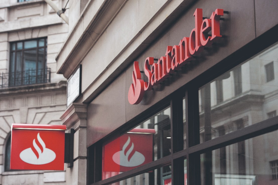 Santander axes another 44 branches putting 291 jobs at risk<br><br>