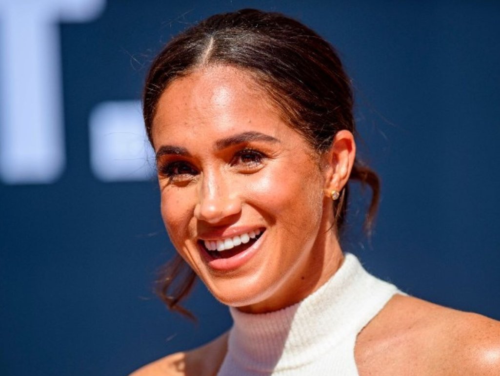 Herzogin Meghan gerührt: Billie Eilish stellt Care-Paket zusammen