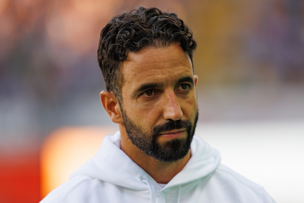 Expert Issues Grim Warning Manchester United Should Sack Amorim Before