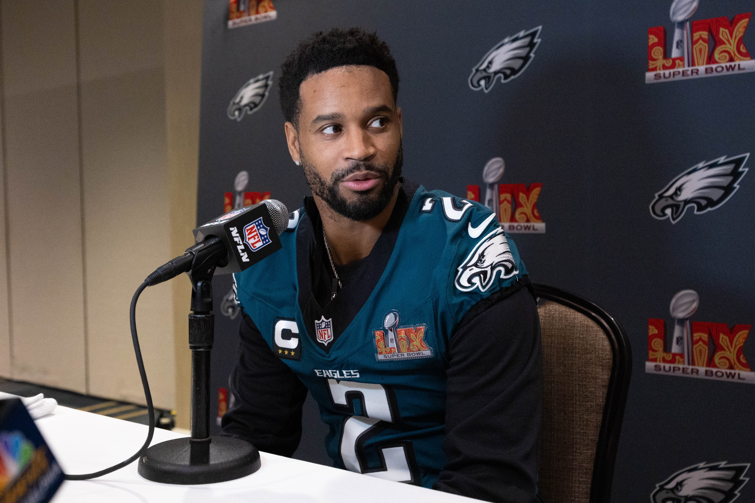 The End of an Era: Darius Slay Confirms He’ll Retire After 2025, Wants to Finish Career With Eagles-HN