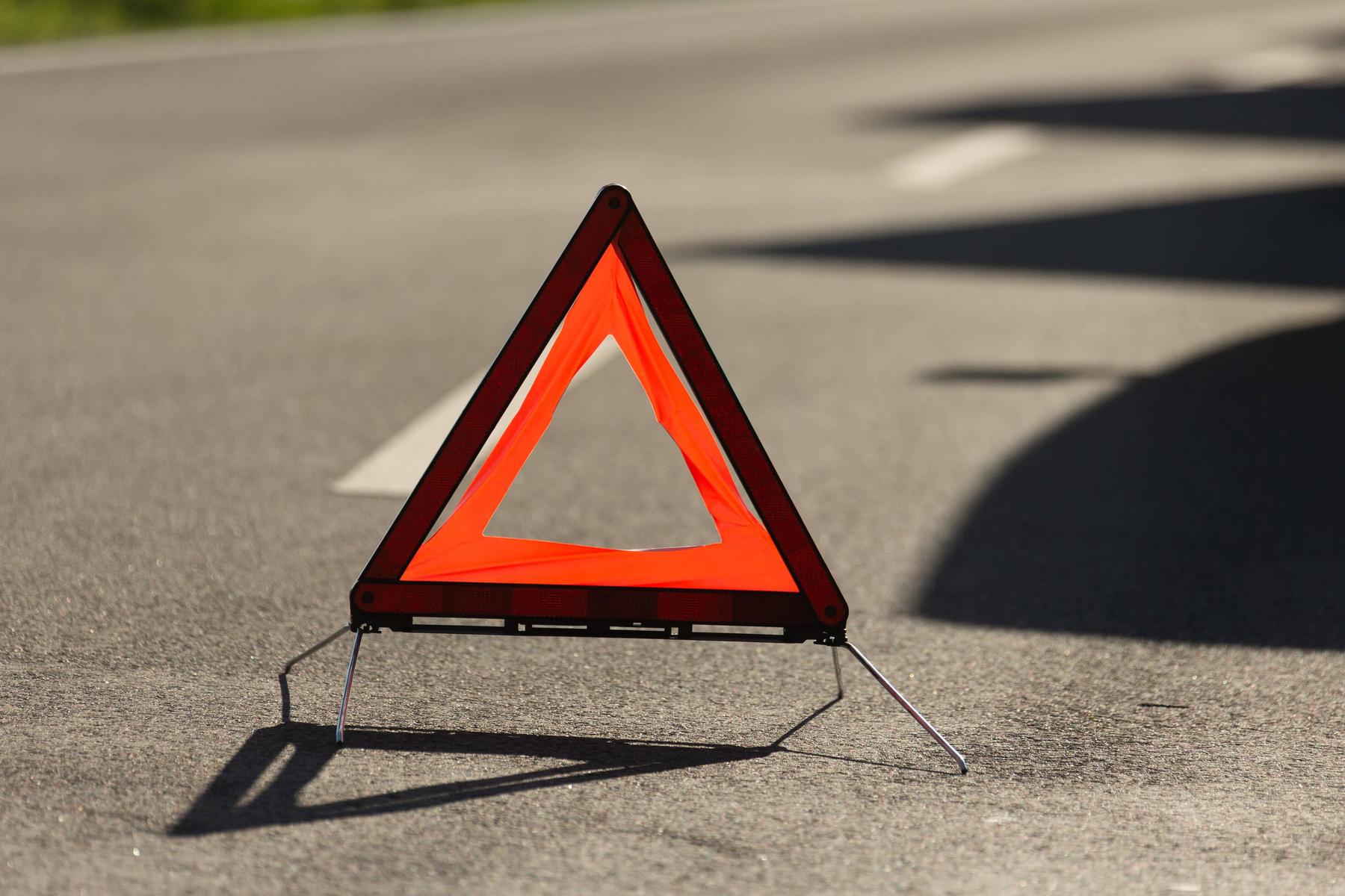 Unfall-Lenker touchiert junge Kärntnerin und fährt sie danach in Schule