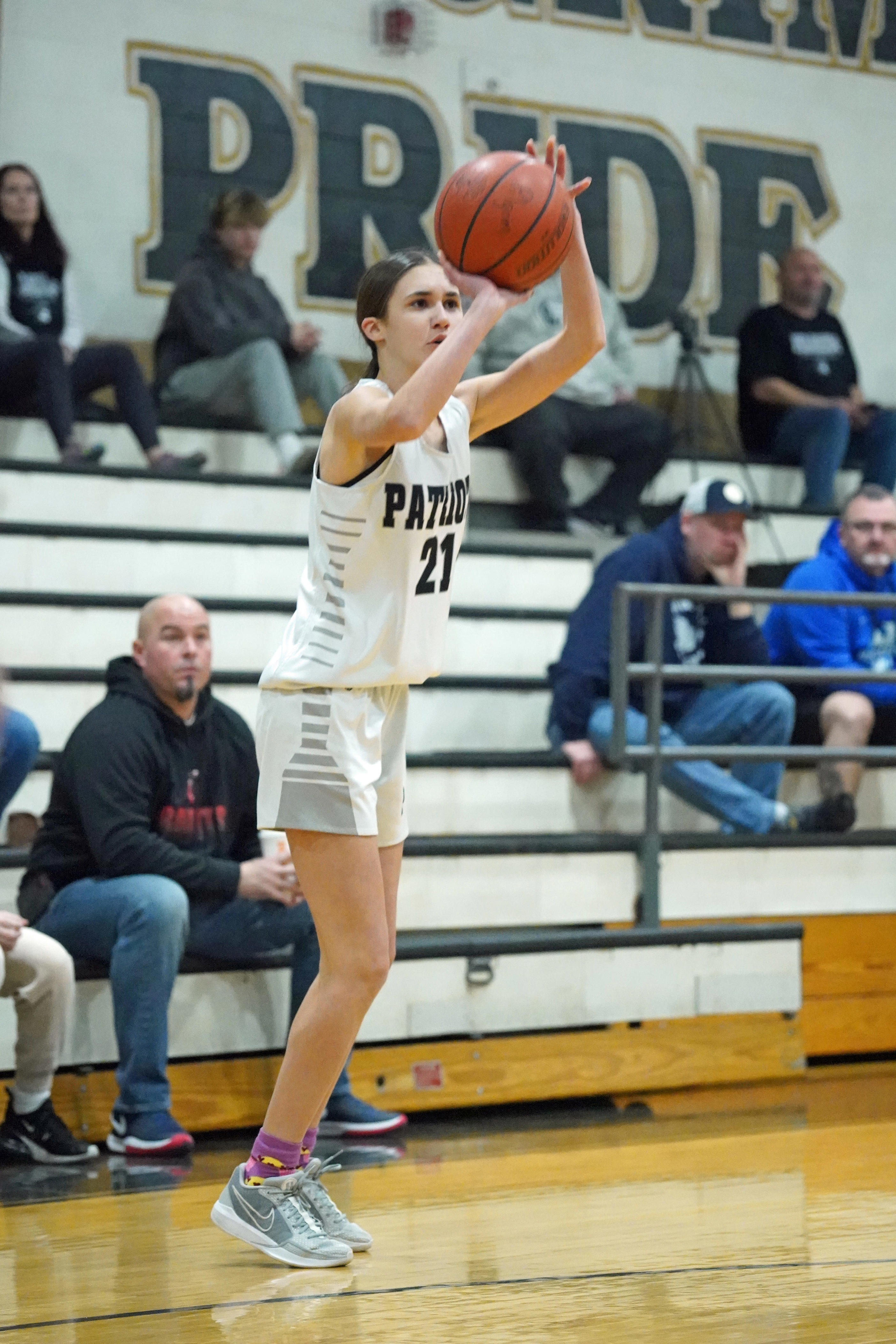 It's time to pick the Longplex girls basketball player of the week