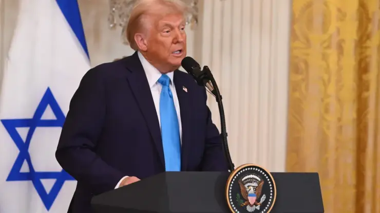 La Casa Blanca descarta enviar tropas a Gaza, pero Trump mantiene plan controversial