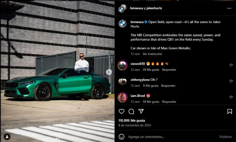 Jalen Hurts presumiendo su BMW/Créditos: @jalenhurts