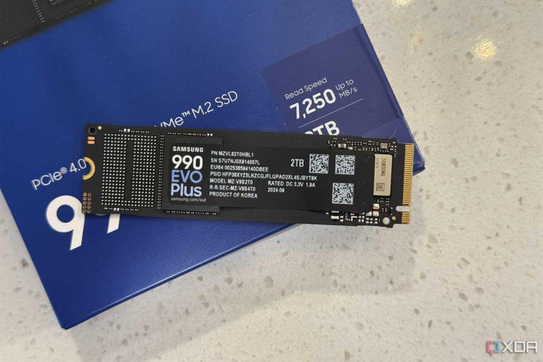 samsung 990 evo plus ssd on box