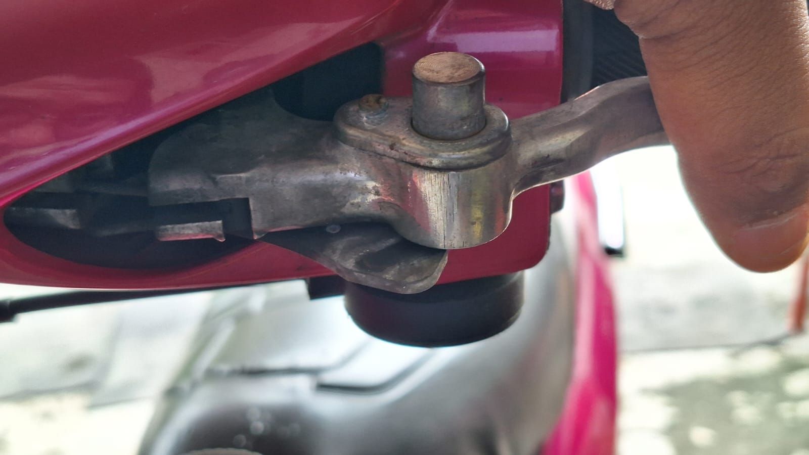 Cara Sederhana Merawat Fitur Brake Lock Motor Matic