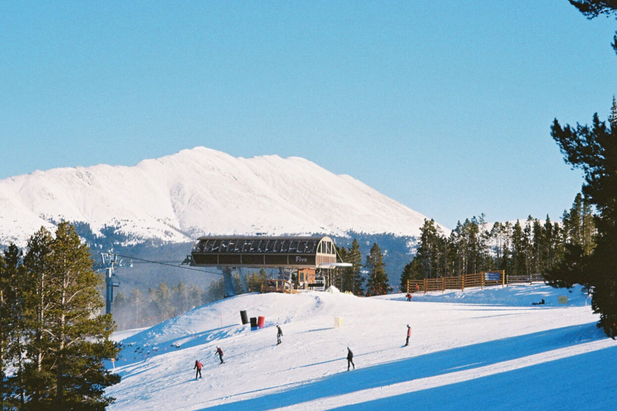 The Best Pet-Friendly Ski Resorts in Colorado for a Last-Minute Winter