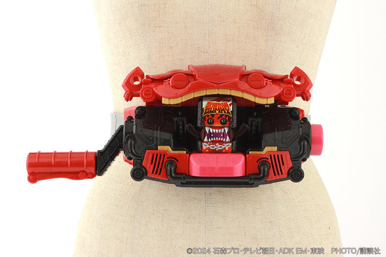 楽天市場】仮面ライダーガヴ DX変身ベルトビターガヴ&ゴチゾウ