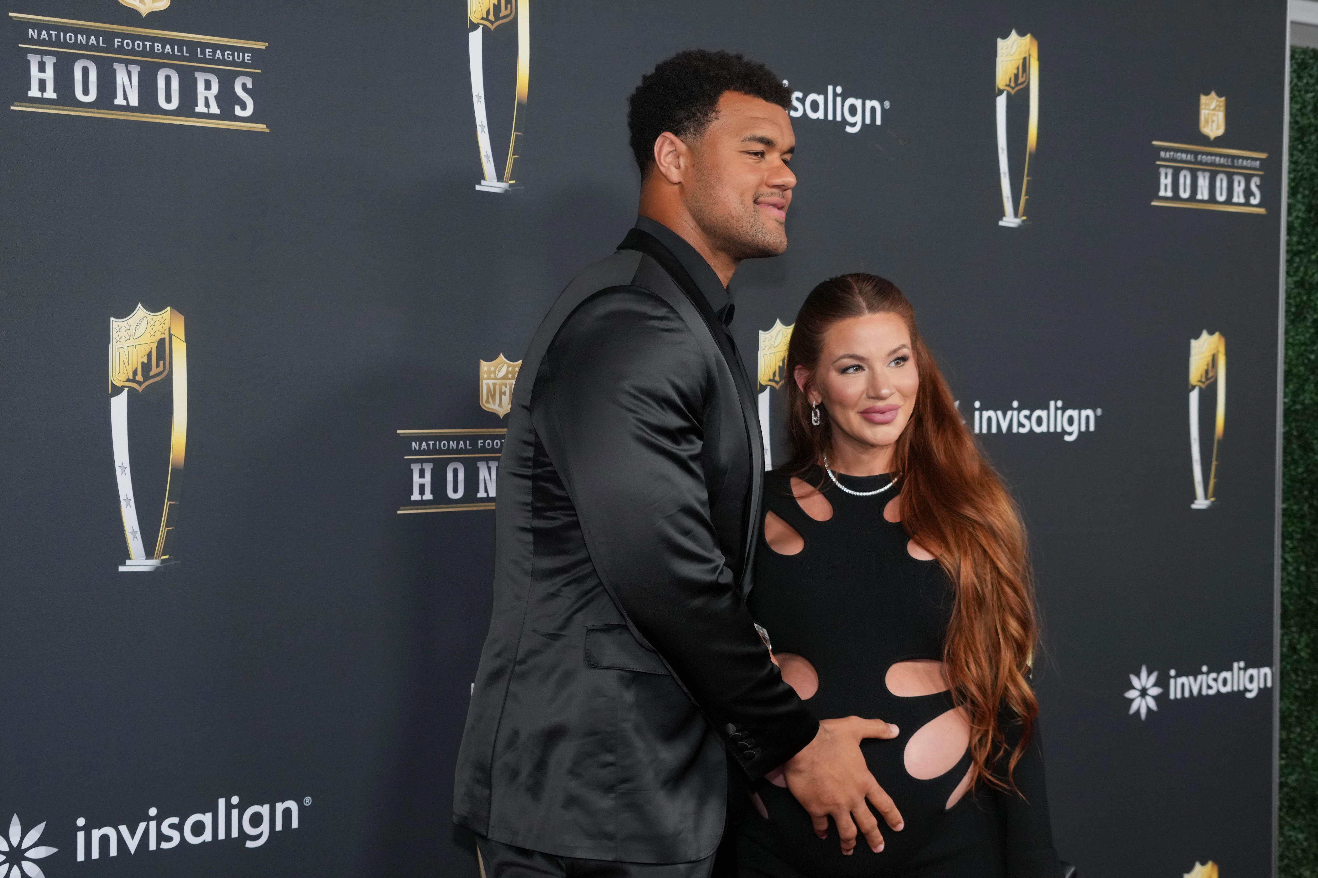 Jacksonville Jaguars DL Arik Armstead named 2024 Walter Payton Man of
