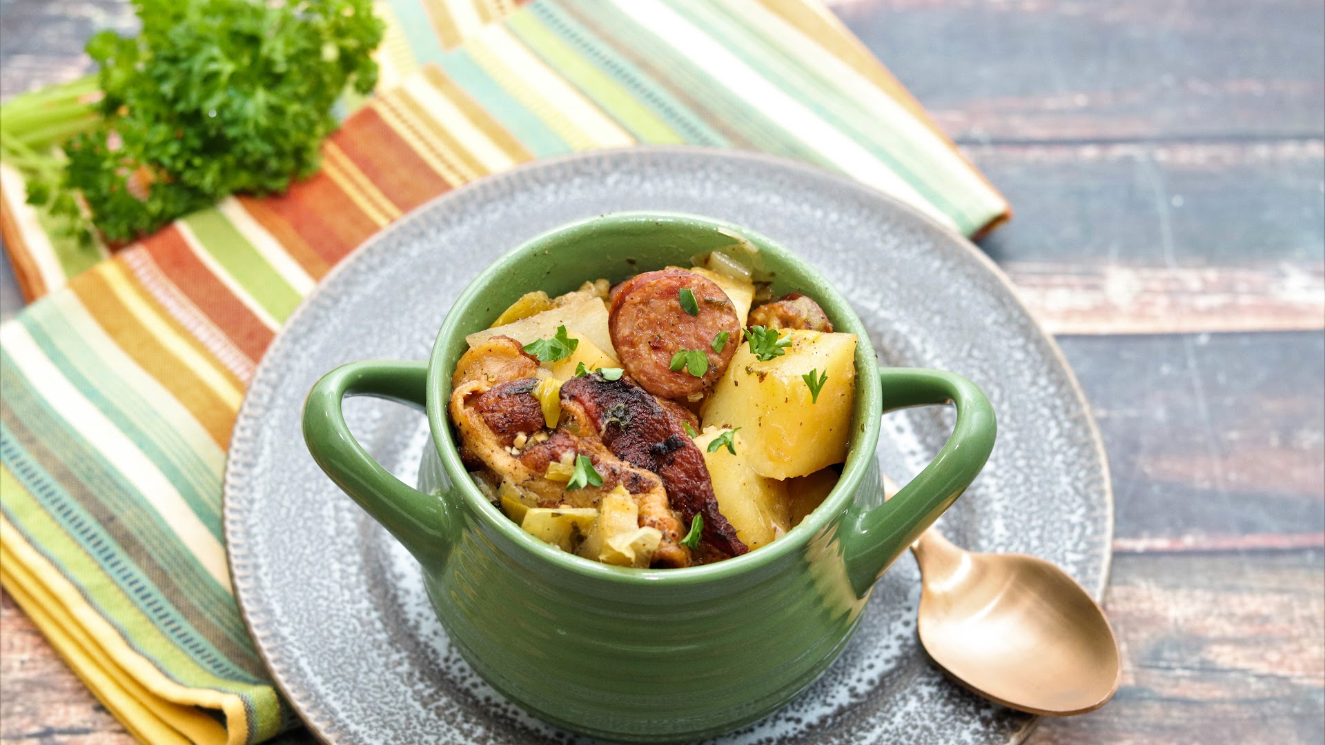 A Dublin coddle has layers of sausage, onions, and potatoes ...