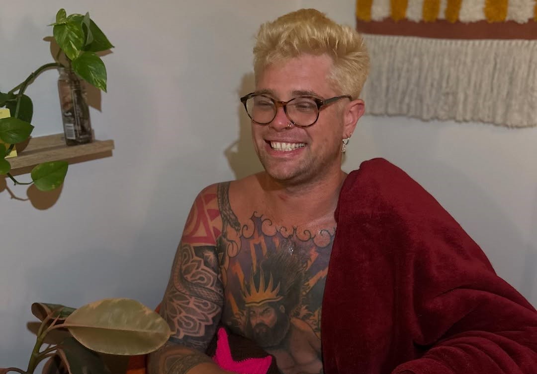 He Ditched the 9to5 and Found Success Working From Paradise