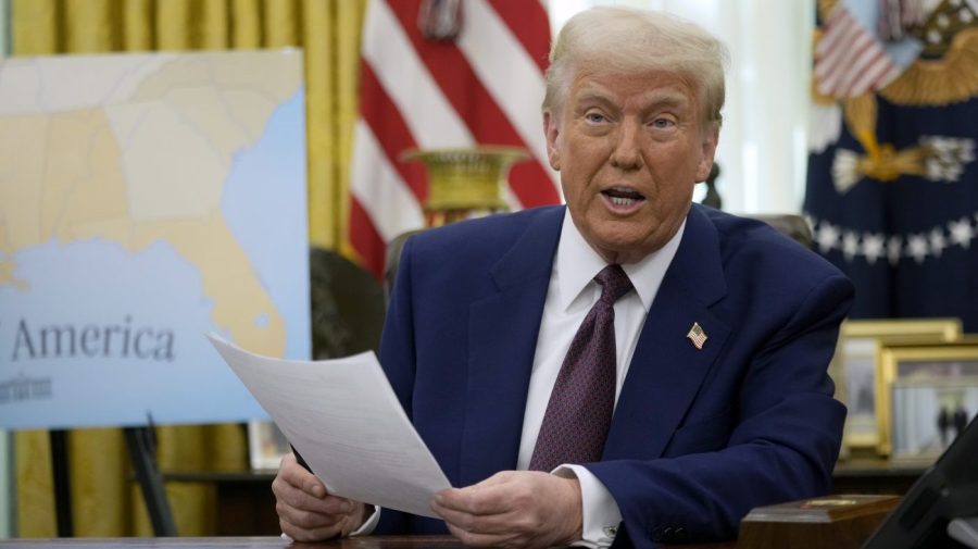 trump-signs-executive-order-designating-english-official-language-of-us