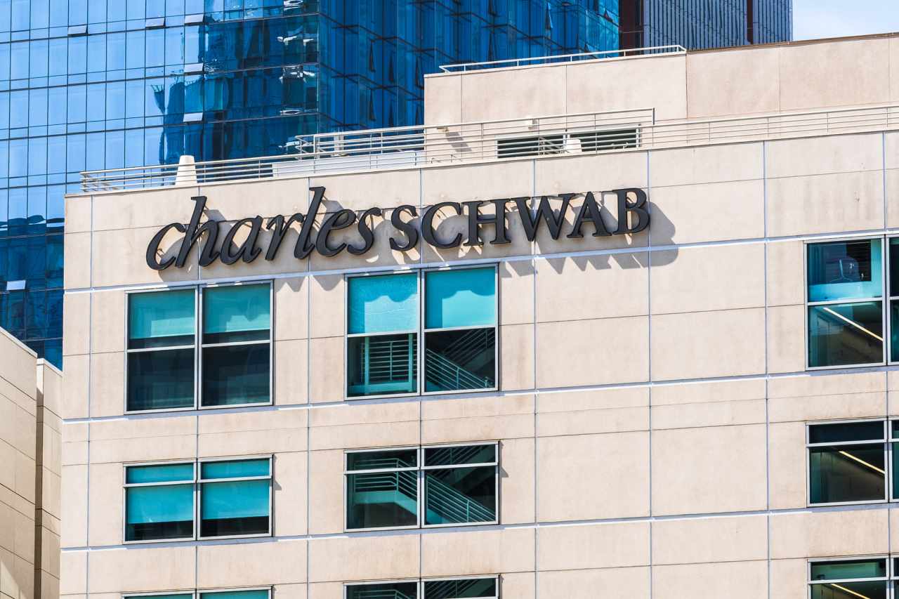 Schwab Names New Head of Digital Assets as Company Eyes Crypto Opportunities