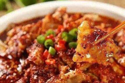 川菜馆常点的4道菜，每道菜都是经典，老板：一看便是内行人