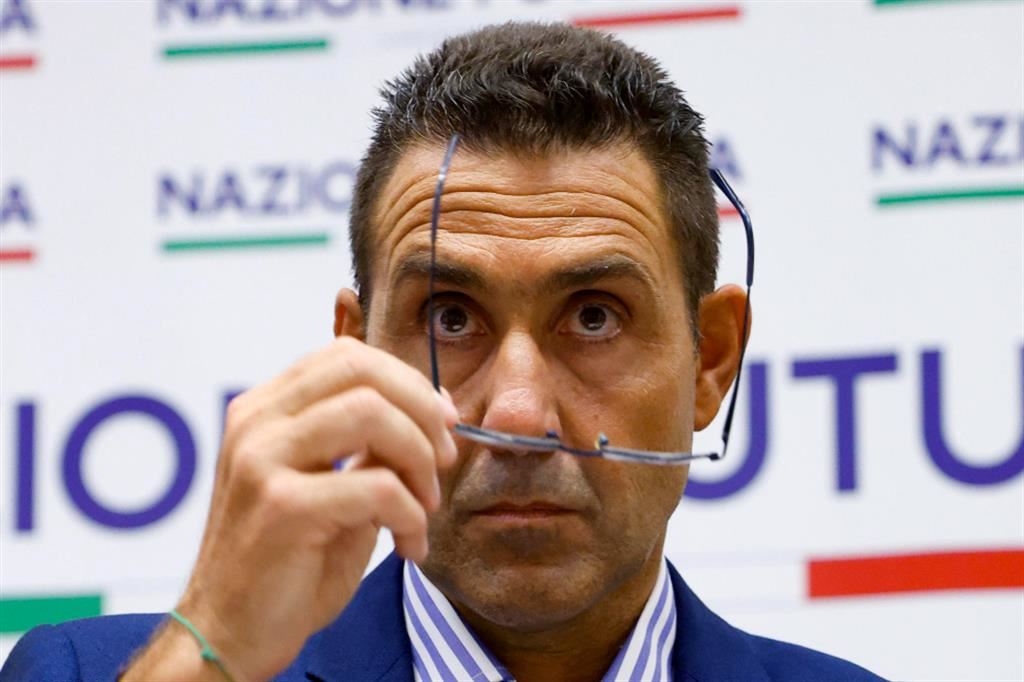 Sanremo, Vannacci venerdì in platea: “Se si imbarazzano è un problema loro”