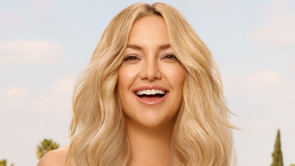 Kate Hudson recalls time hairdresser used deodorant to style her locks