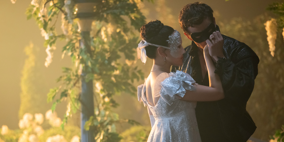 Yerin Ha Says 'Bridgerton' Stars Simone Ashley and Nicola Coughlan Have