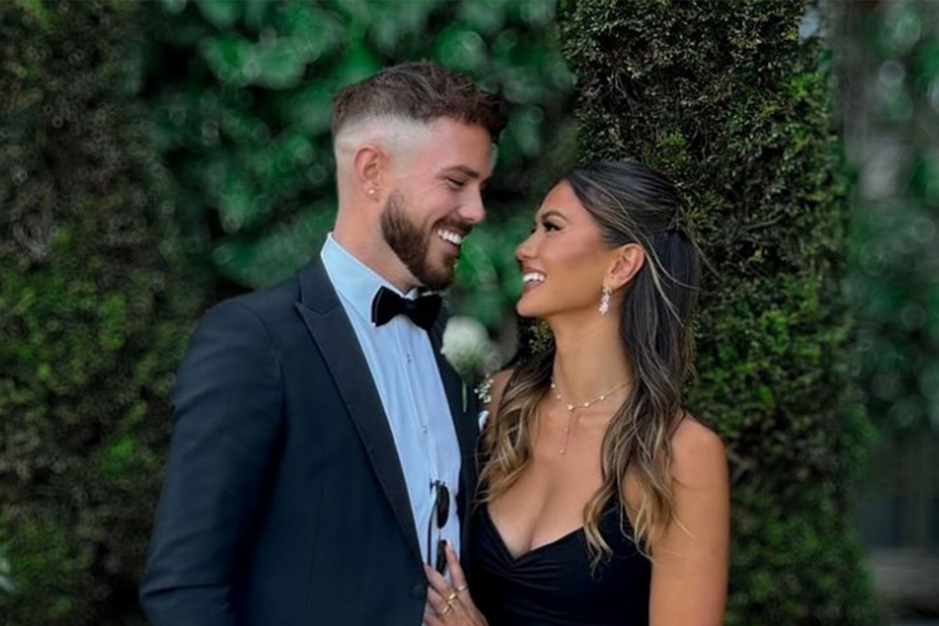 Gael Cameron & Nathan Gallagher Are Expecting a Baby "Beyond Excited(01)