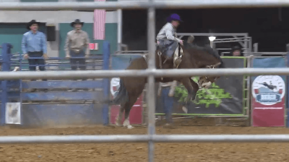 Kenansville rodeo kicks off with thrilling events, drawing energetic ...