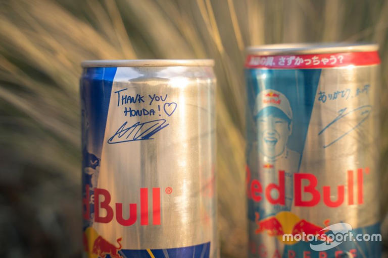 ありがとうホンダ！」レッドブルのF1限定デザイン缶が販売中