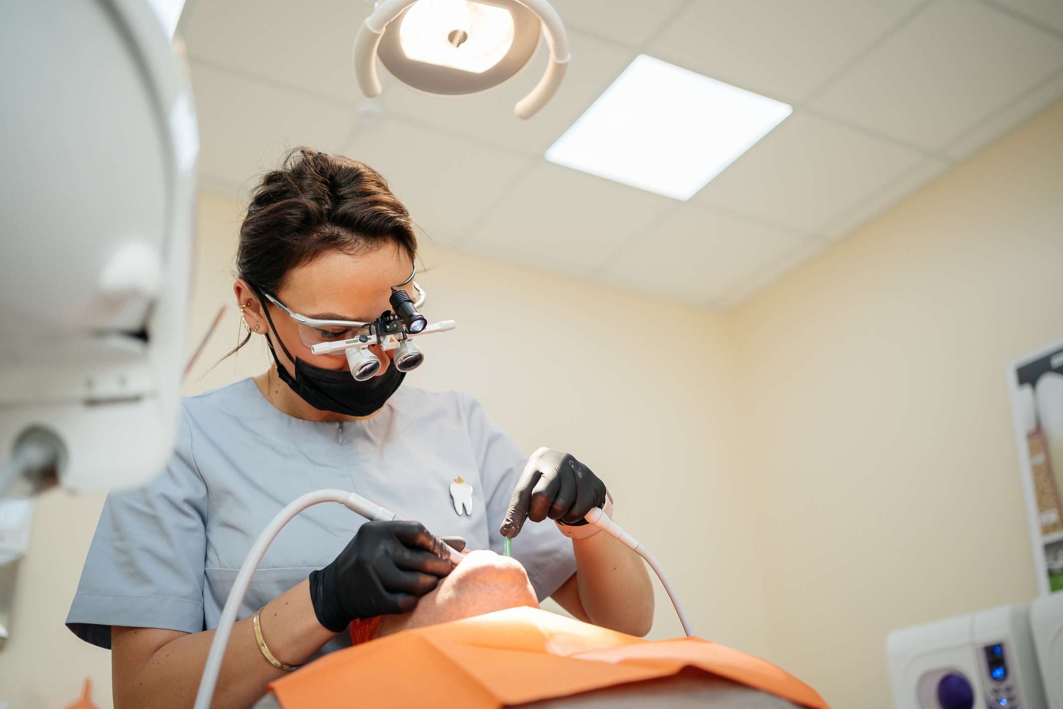 Gum boil signs and treatments: Getting rid of oral sores