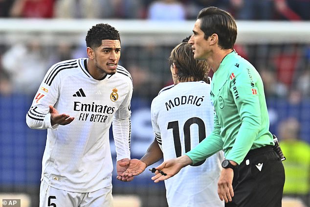 Jude Bellingham is shown a straight red card following angry confrontation with referee - as Real Madrid stumble to draw with Osasuna after having three penalty appeals waved away