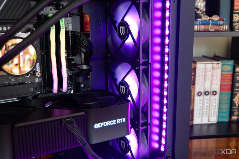 Maingear MG-1 Legendary AiO fans
