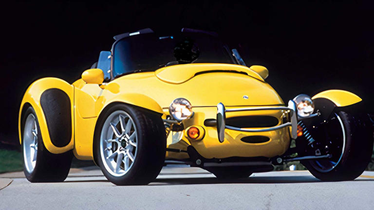Panoz took on the sports car industry with a quirky 'Batmobile' racecar