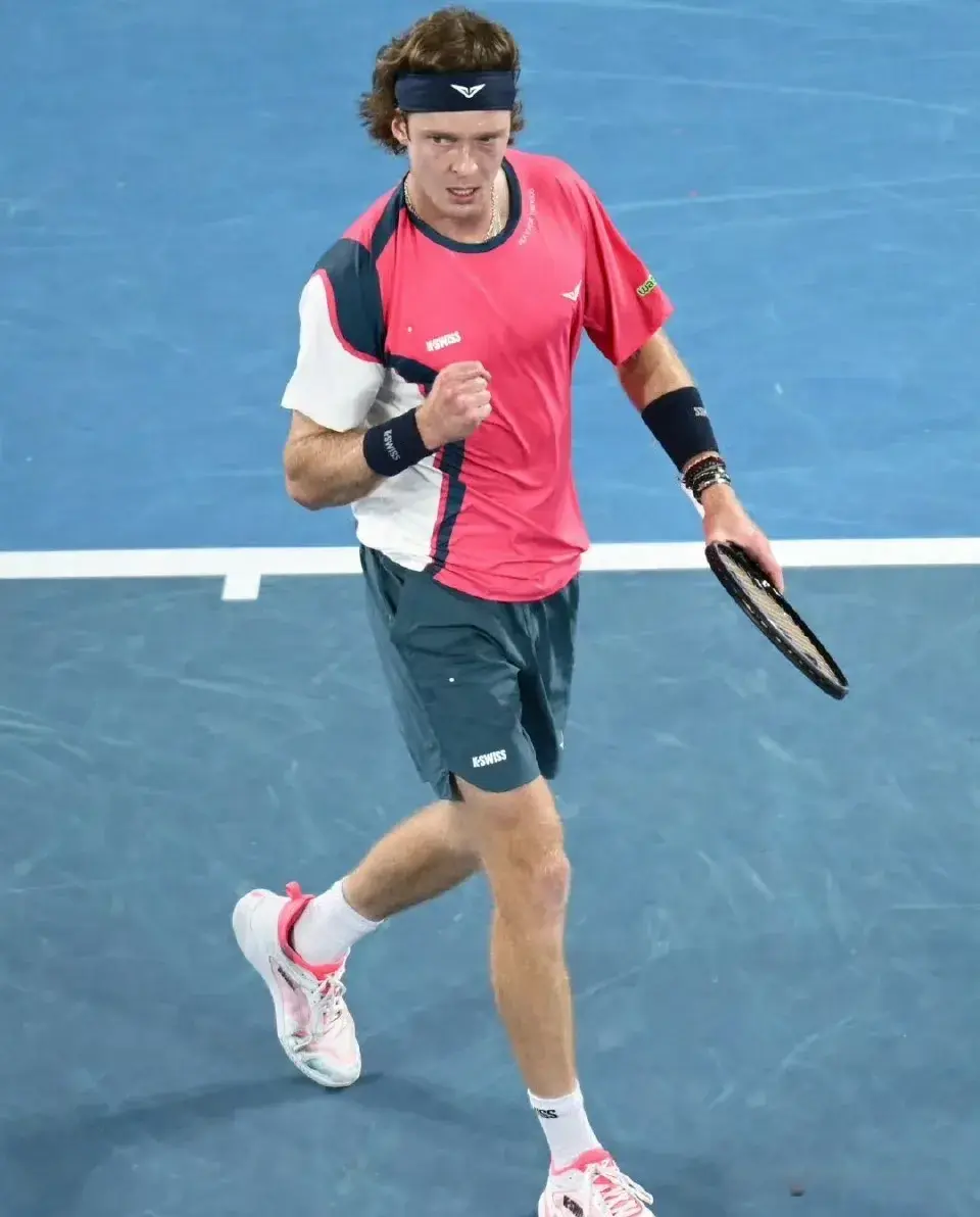 WTA迪拜站陶森丢冠！ATP多哈站冠军产生！卢布列夫强势登顶！