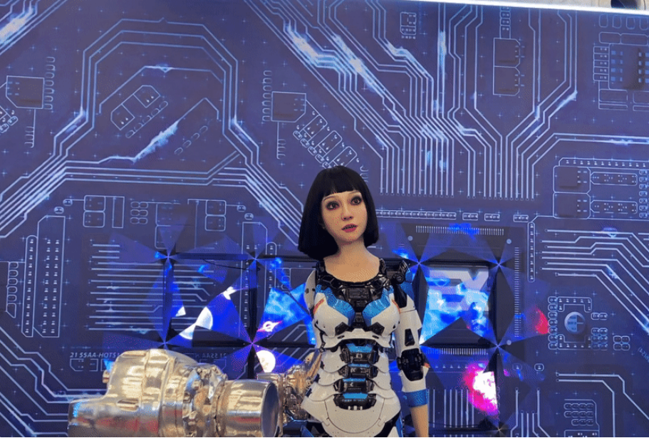 等不及了！能做家务解孤独的人形伴侣机器人，我为你探秘