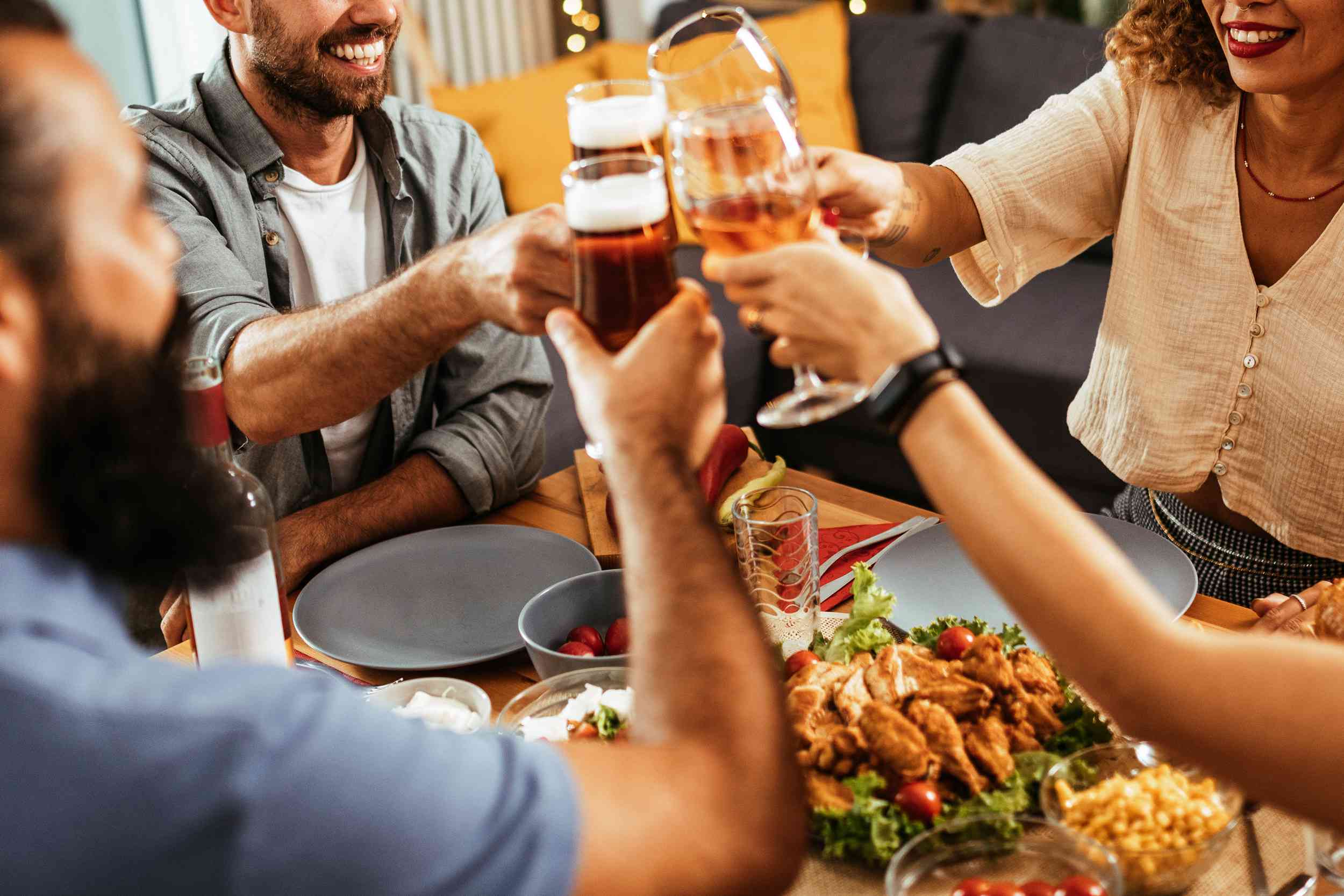 Woman Says She’s Considering Ending Friendship to Avoid Her Friend’s