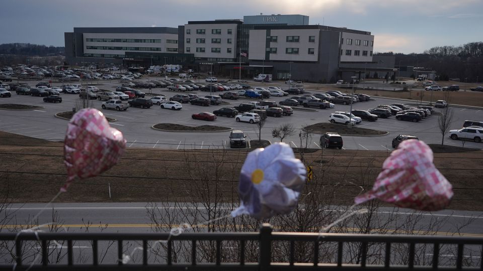 Suspect who killed police officer, held Pennsylvania hospital staff