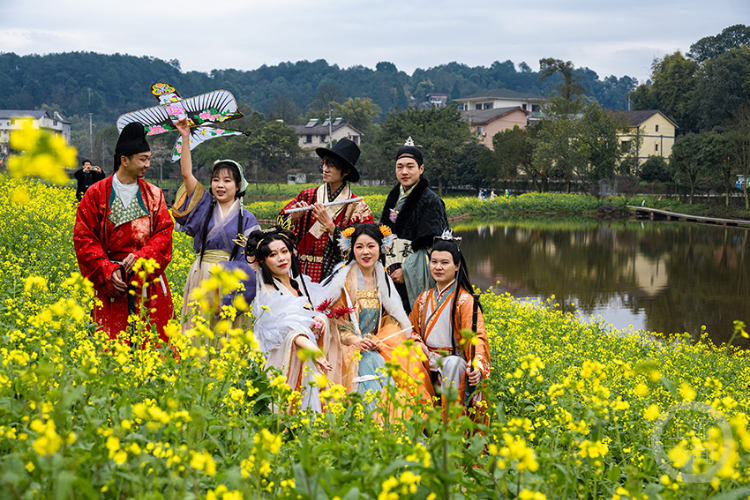 ��ɫ��100�� | ����������Ӱ������Ʒչ������������Ʒ