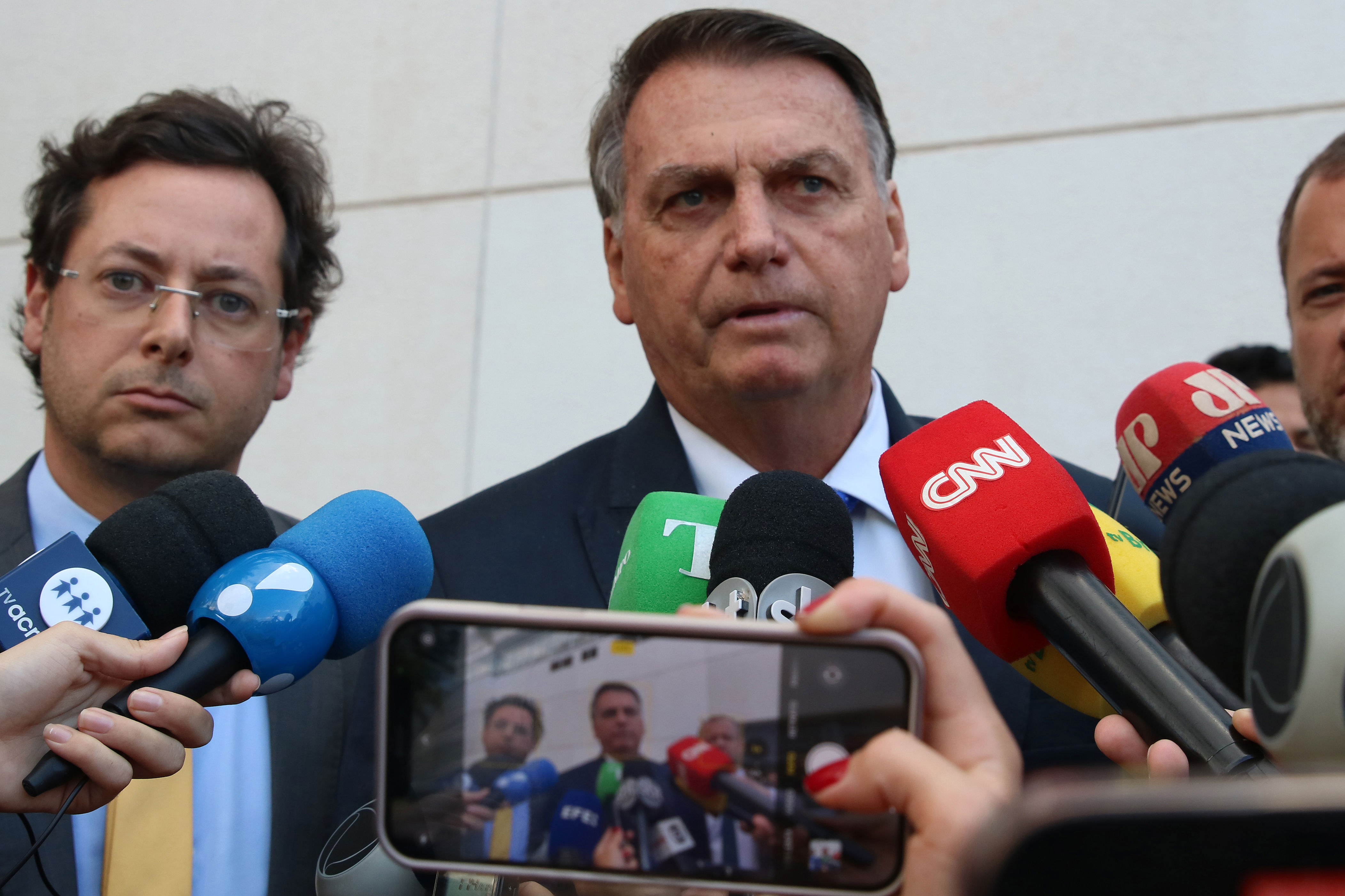 Jair Bolsonaro se manifesta sobre a delação de Mauro Cid e a chama de "tortura"