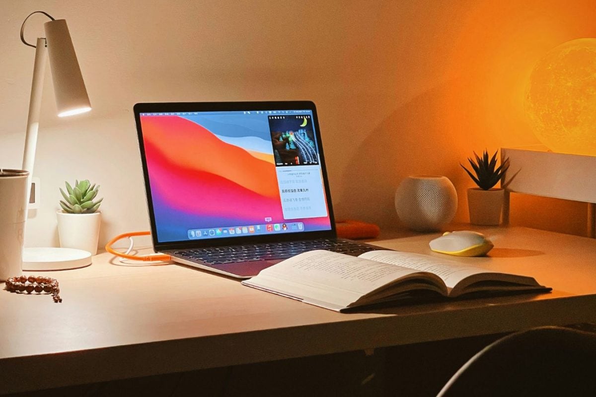 Apple releases macOS 27.2 Golden Gate: New features, Siri AI ...