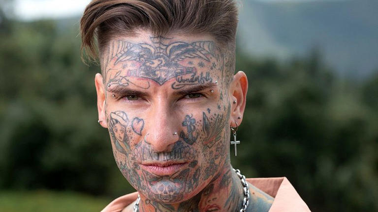 "Những người nổi tiếng dưới trướng Palms": Nikola đuổi Kim Virginia ra ngoài!