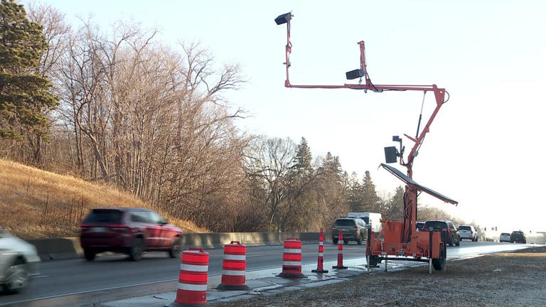 Police using AI traffic cameras to track drivers using cell phones