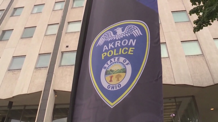 Akron police investigate shooting that left pregnant woman wounded ...