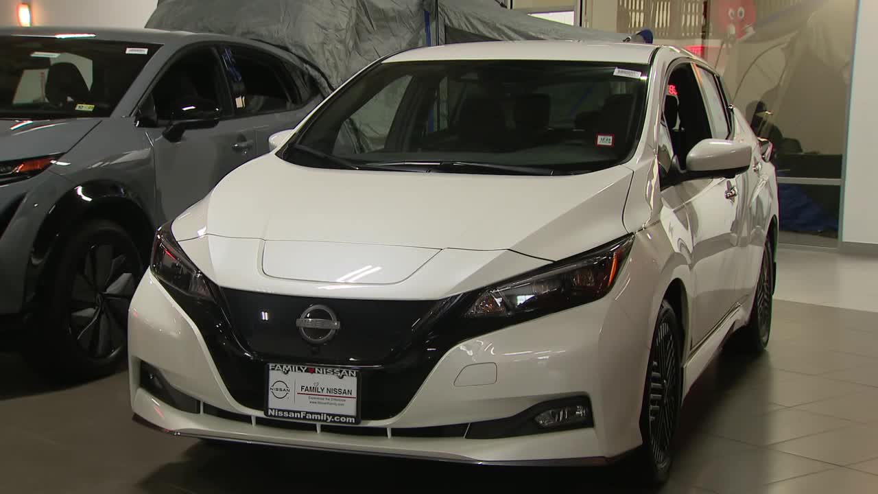 Racial slur on car dealership's oil change sticker; woman gets surprise