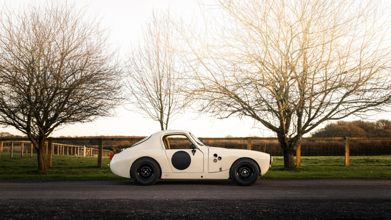 Mythron Cars Healey: Reborn classic sports car is small and mighty