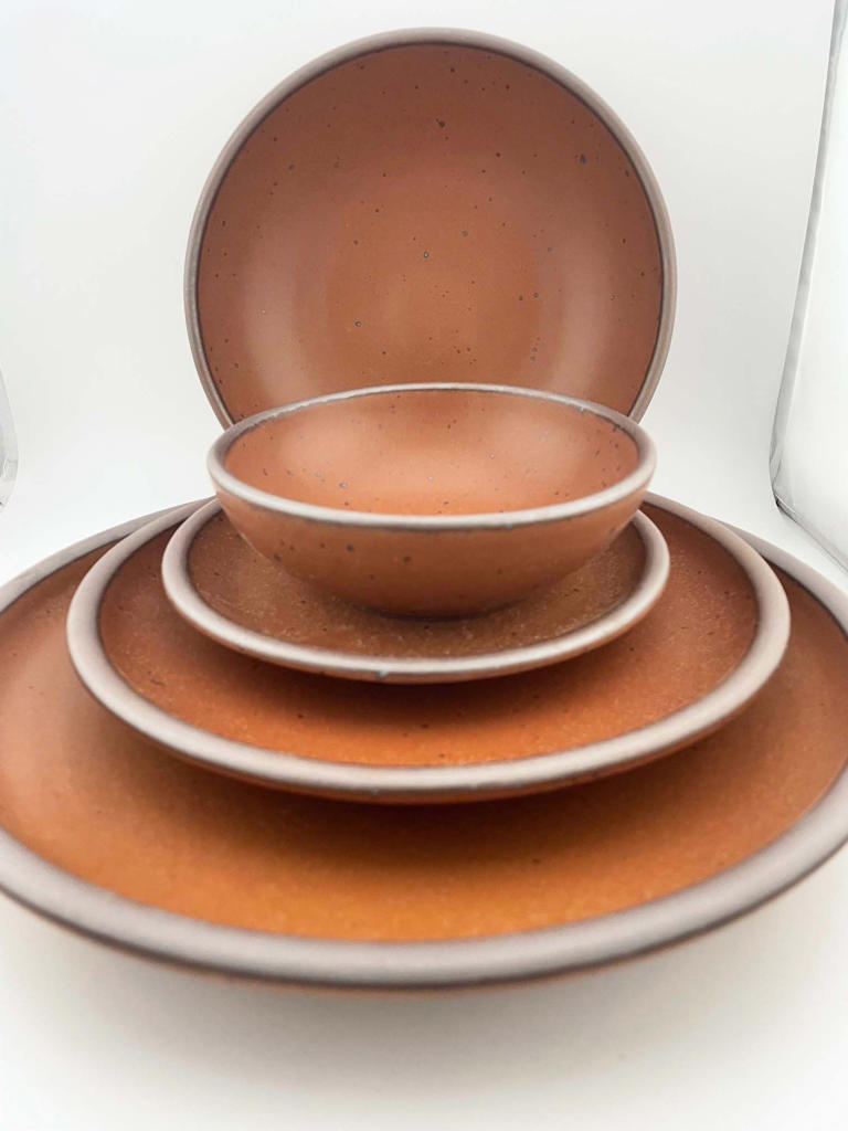 Dish Set GBHOME 12-Pc Ceramic Dinnerware Set Elegant Embossed - Main Image