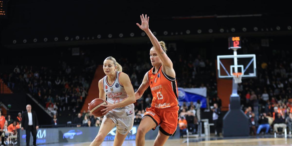 Leo Fiebich en acción defensiva