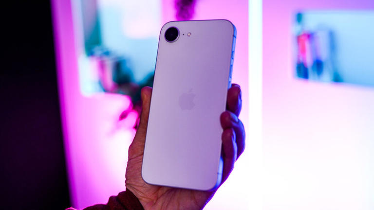 Quel iPhone choisir en 2025 ? (et les modèles qu’il vaut mieux éviter)