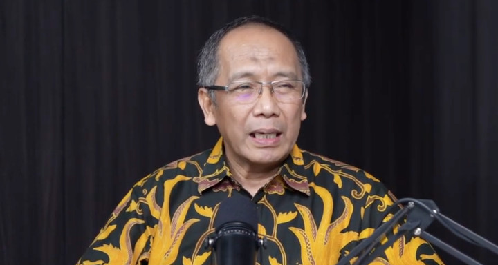 AA1zSMYS Meteor Terlihat di Langit Cirebon: Biasa dan Aman