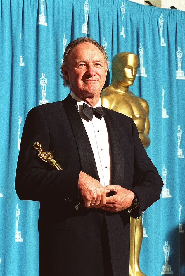 Huyền thoại Hollywood và vợ cùng qua đời tại nhà riêng