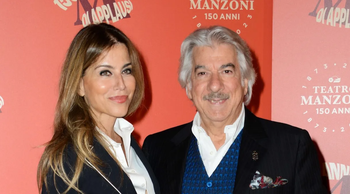 Baciamano con nome e cuore rosa
