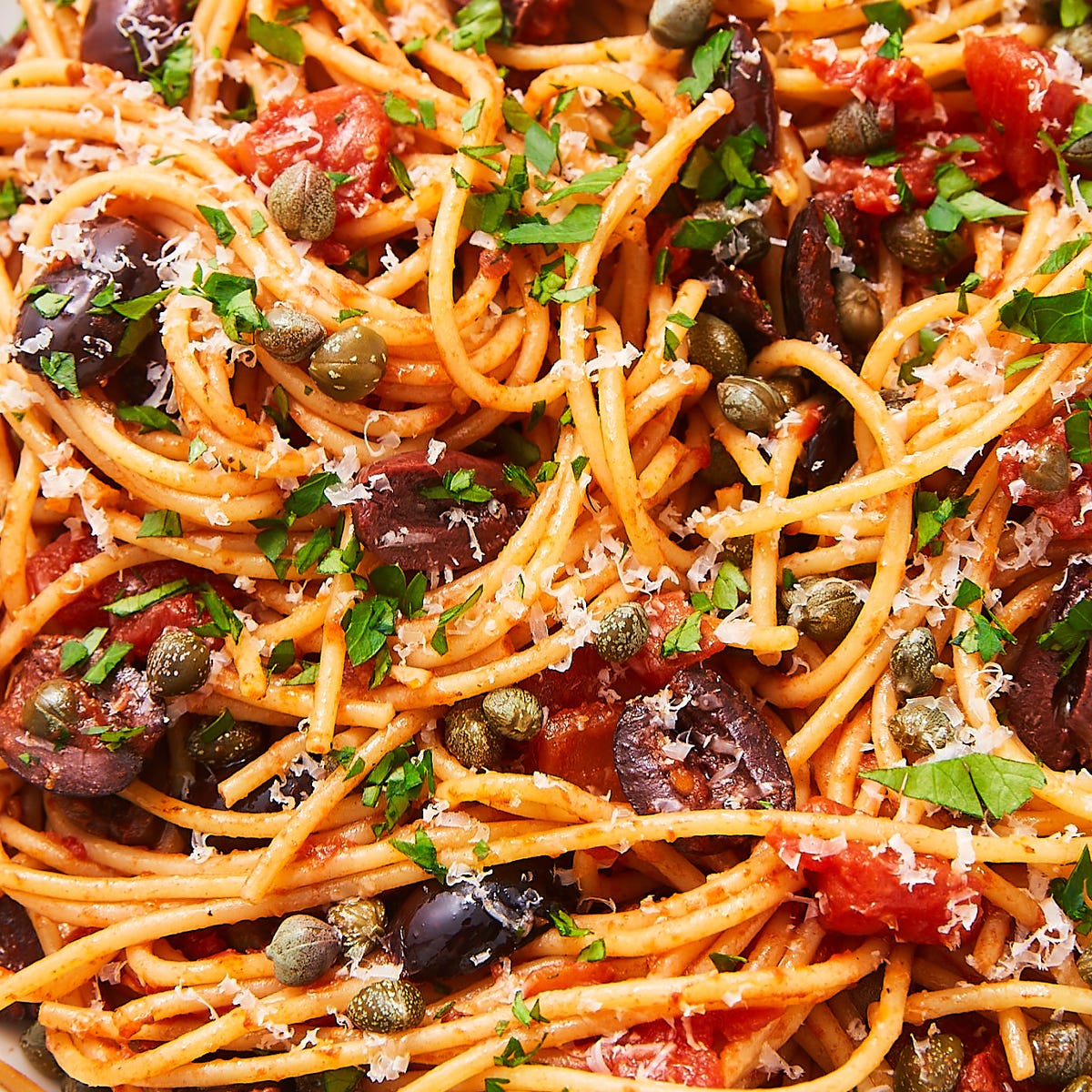 Pasta Puttanesca Has A Famous Flavor &amp; Long-Standing History