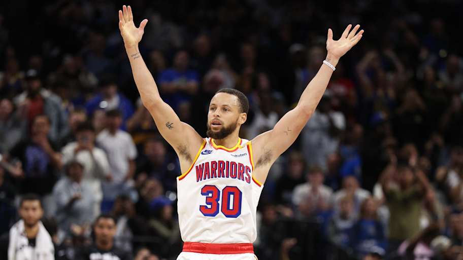 Steph celebrates during his 56-point night. | Nathan Ray Seebeck-Imagn Images